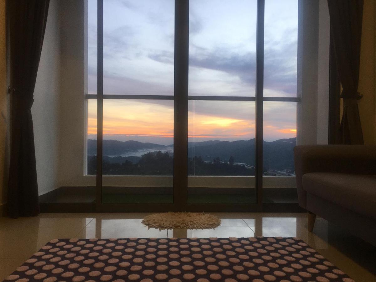 Relax Bear Homestay Tanah Rata Exteriör bild