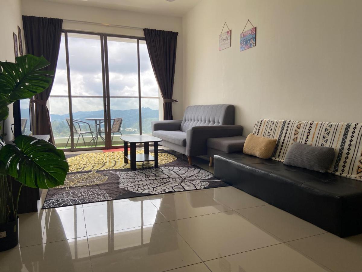 Relax Bear Homestay Tanah Rata Exteriör bild