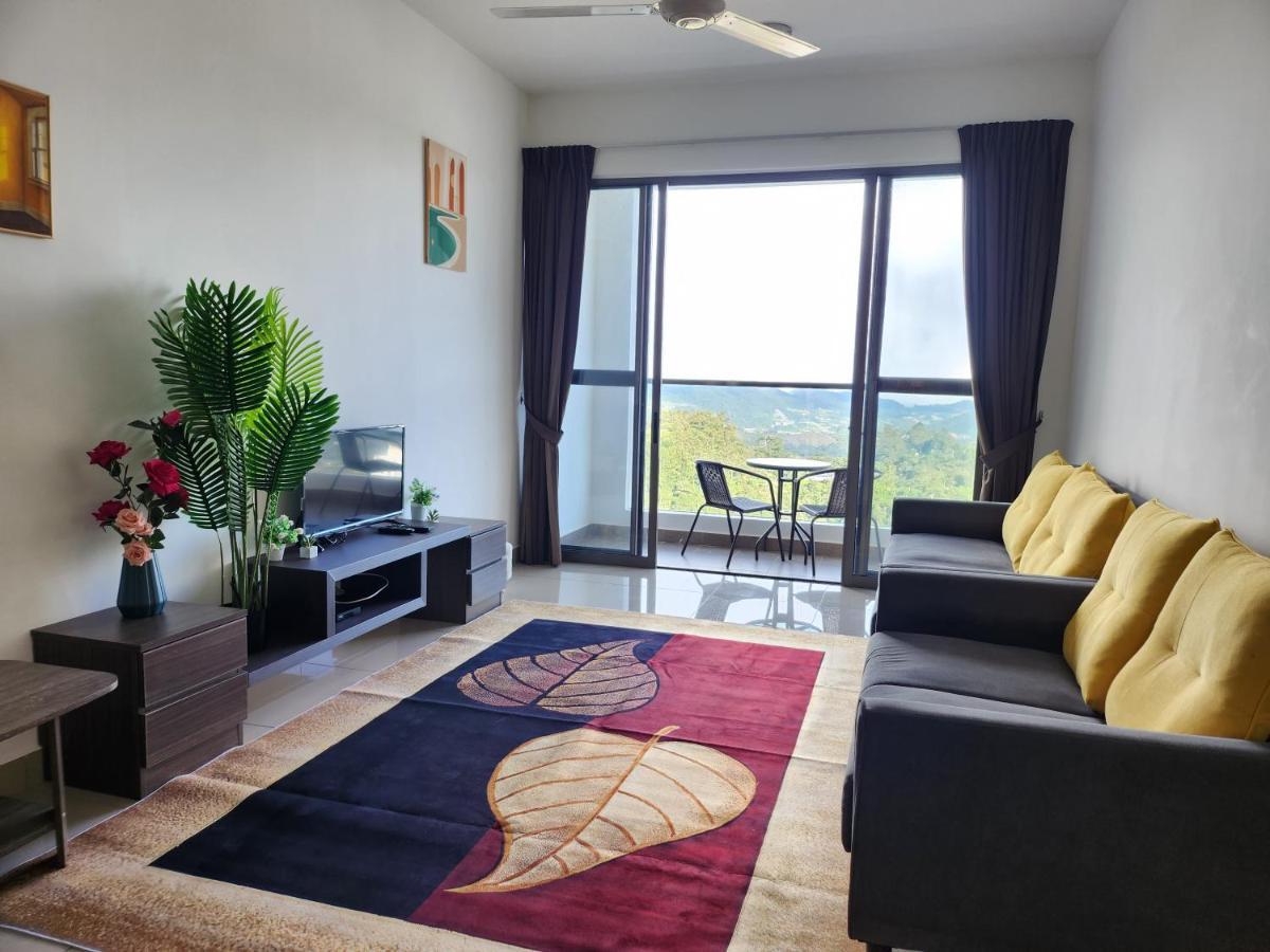 Relax Bear Homestay Tanah Rata Exteriör bild
